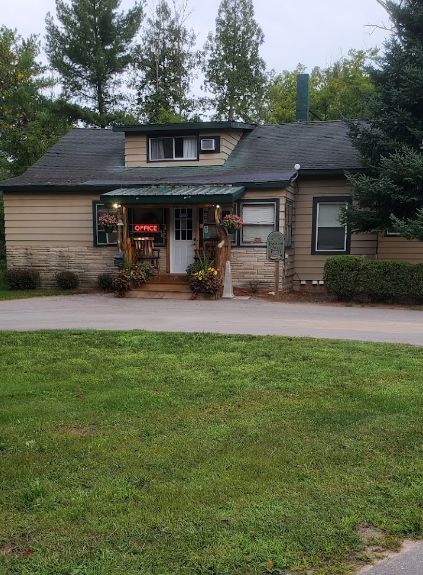 Baldwin Creek Lodge (Baldwin Creek Motel) - From Web Listing (newer photo)